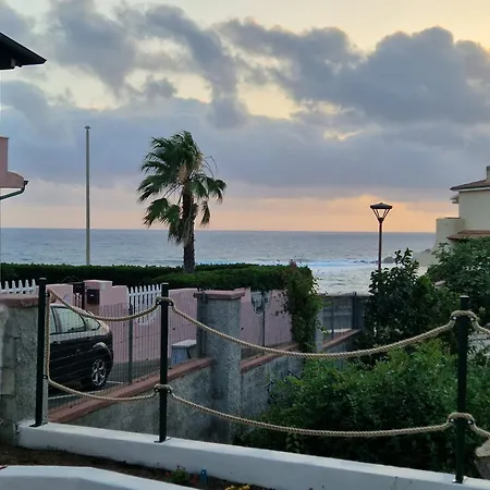 Sunset On The Sea Apartmán *